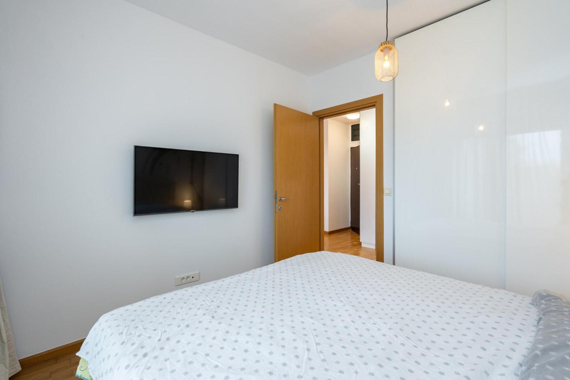 Lazynest - Modern Apartment With Parking & Balcony 布加勒斯特 外观 照片