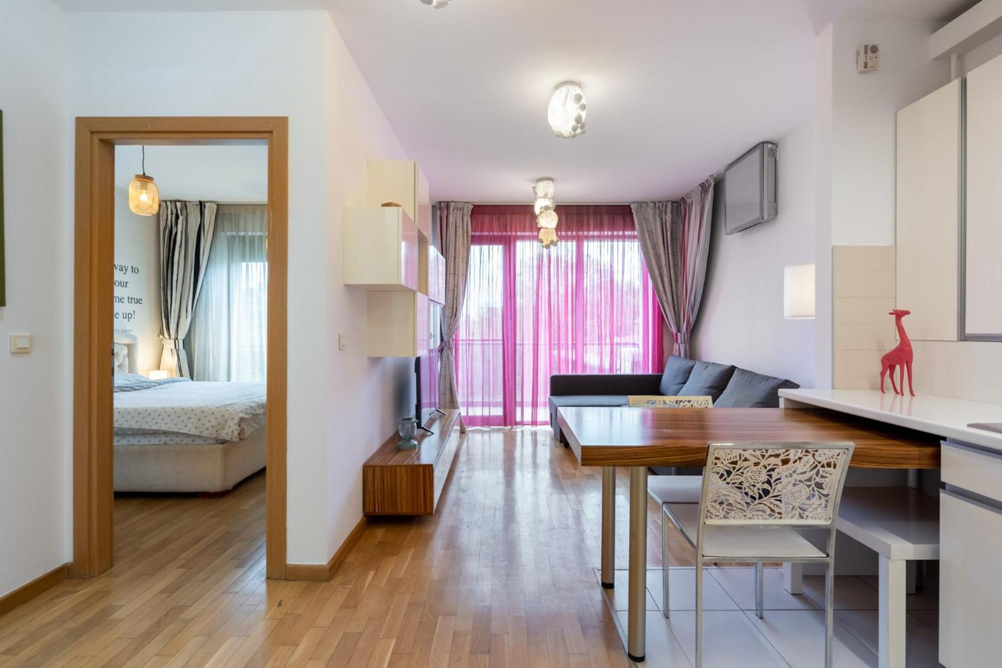 Lazynest - Modern Apartment With Parking & Balcony 布加勒斯特 外观 照片